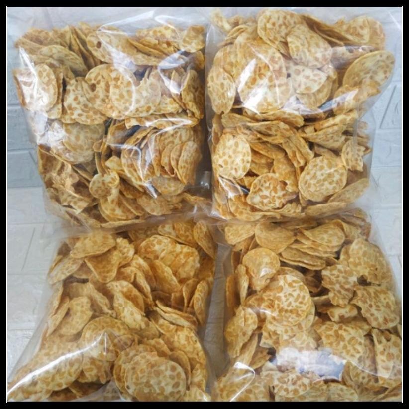 

KERIPIK TEMPE SAGU /KERIPIK TEMPE OVEN GURIH BERAT 250 GRAM /SNACK KILOAN