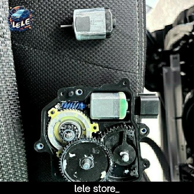 . Motor sliding door Nissan serena c26