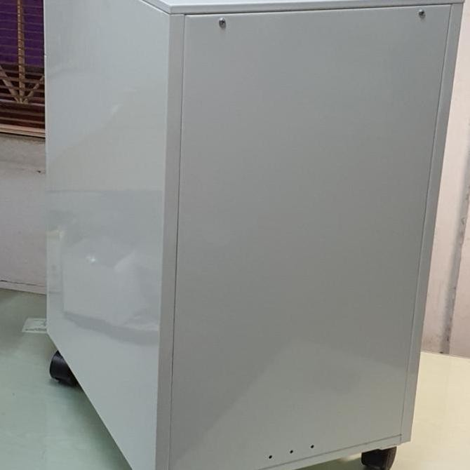 

Lemari Laci Besi 4 Laci Warna Putih Ada Roda Serbaguna Drawer Cabinet Kualitas Original
