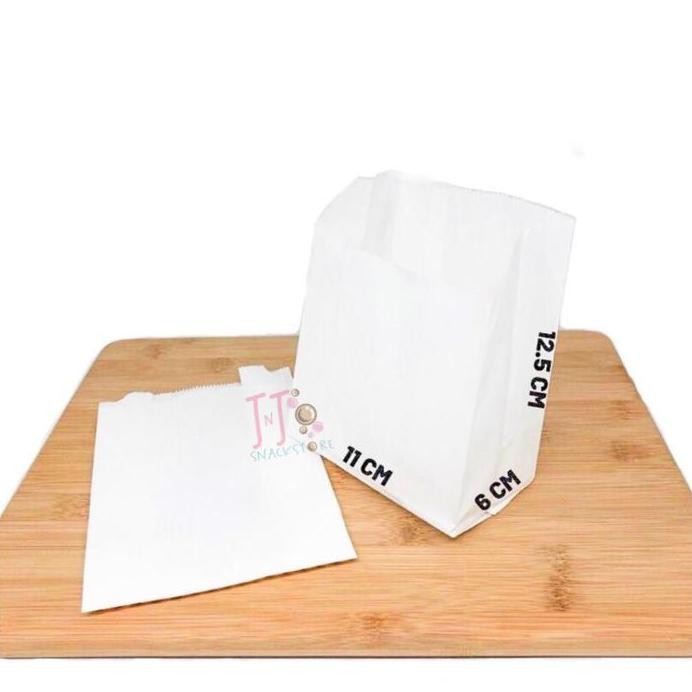 

ready Paper Bag 12.5x11 +6cm isi 100pcs Kantong Kertas / Kantong Snack