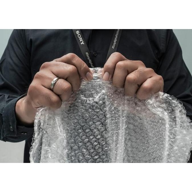 

ready PLASTIK BUBBLE; BUBLE;BABEL HITAM WRAP 125CM X 50M - HITAM PREMIUM