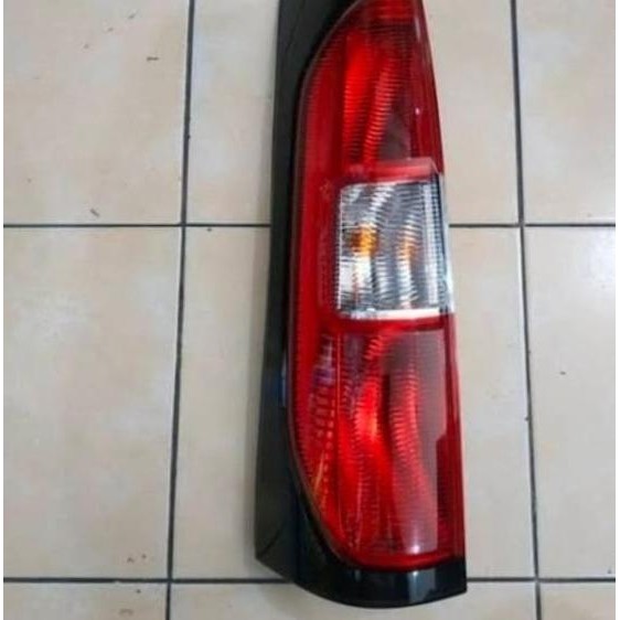. LAMPU STOP STOPLAMP FORD EVEREST 2009 2010 2011