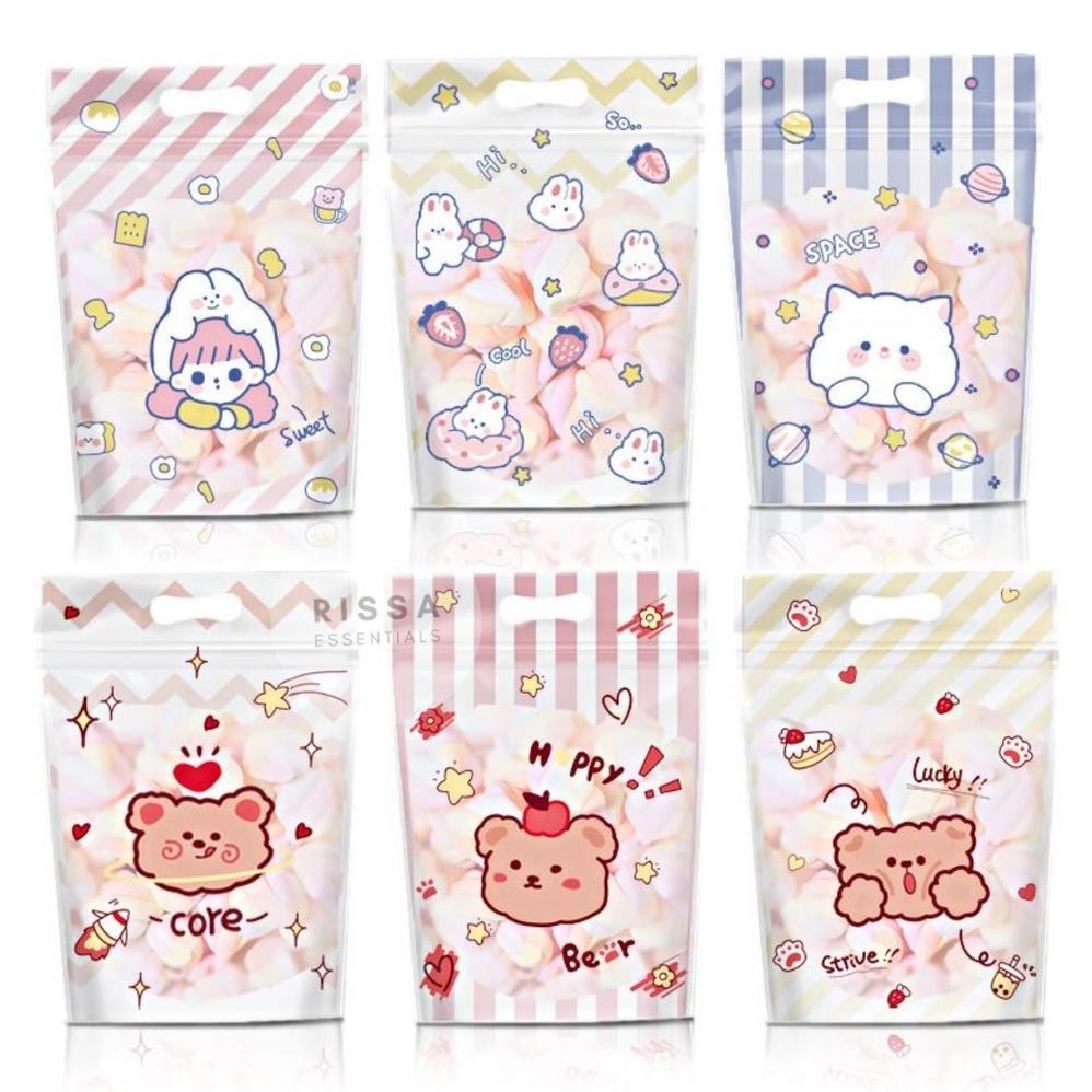 

[ISI50 LEMBAR - 15X22+3.5 CM] [RISSA] PLASTIK KLIP ZIPLOCK MOTIF PLASTIK STANDING LUCU ZIPPER BAG MOTIF COOKIES BAG PACKING KEMASAN PLASTIK MINI (50 PCS) COKLAT PERMEN KUE SOUVENIR AKSESORIS KEMASAN PLASTIK ZIPPER RISSA ESSENTIALS