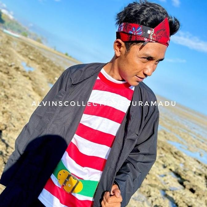 BAJU ADAT PAK SAKERA MADURA SIZE DEWASA (SATU SET , JAS HITAM,CELANA HITAM,UDENG,KAOS LOREK ) TANPA 