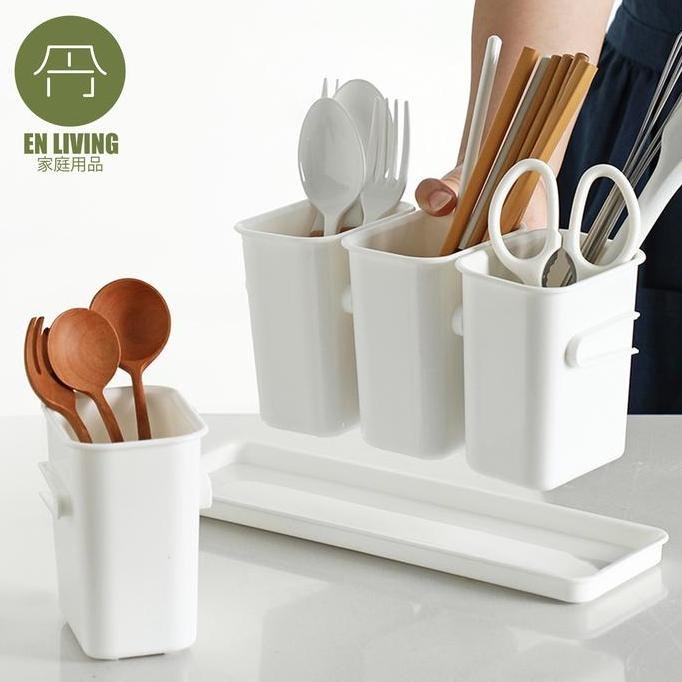 

Terlaris En Living Multifunction Storage Box With Tray / Kotak Penyimpanan