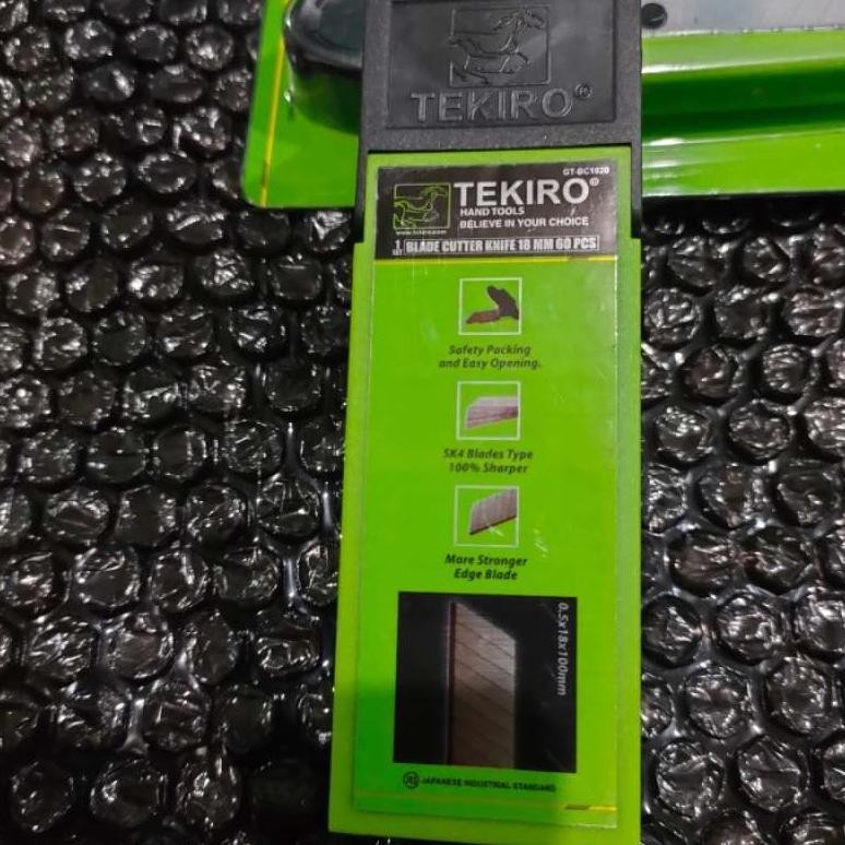 

TEKIRO ISI PISAU CUTTER BESAR 18 mm-1 60 PCS TEKIRO Blade cutter Knife 18 mm 60pcs GT-BC1820 AST
