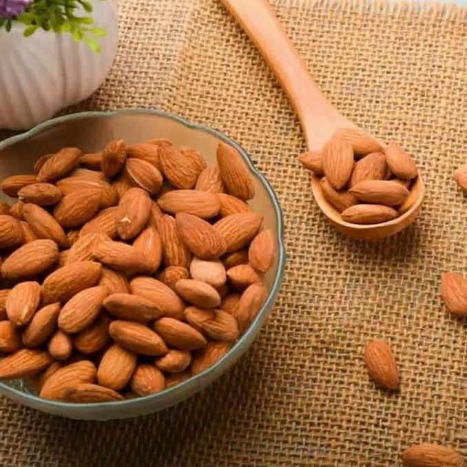 

Almond Mentah Premium/Raw Almond 1 Kg