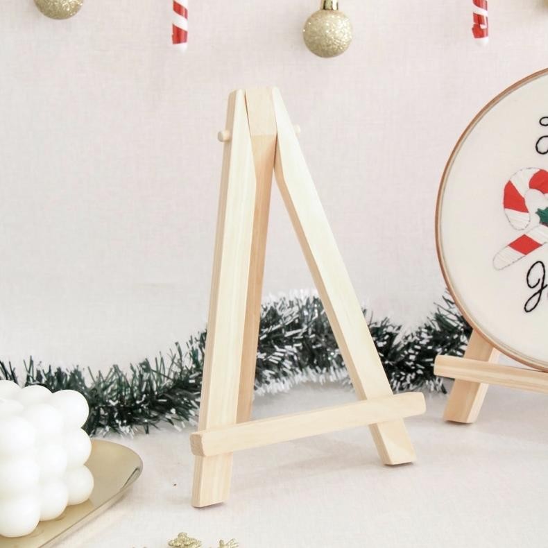 

Easel kayu kokoh AST