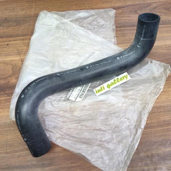 Selang Radiator Bawah Nissan Juke Original