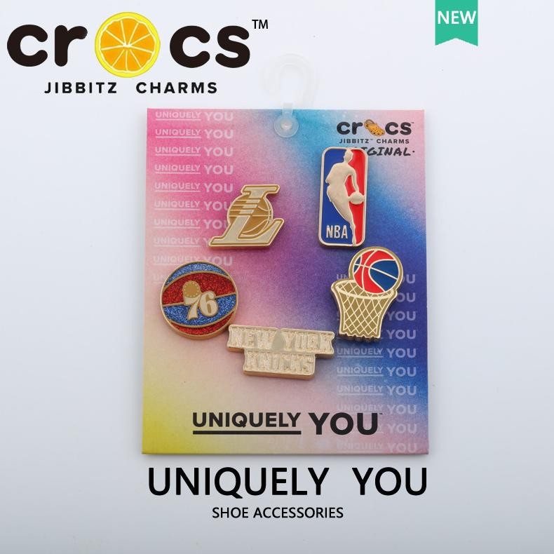NEW JIBBITZ CROCS SET SHOE BUCKLE NBA 76ERS LAKERS METAL SHOE ACCESSORIES (WITH CARDBOARD)