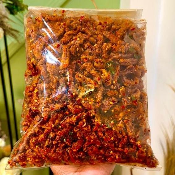 

KERIPIK USUS PEDAS DAUN JERUK 1KG KHAS NGABRET