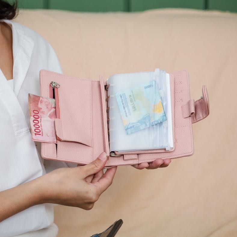 

[ Vol 12 BINDER A7 ] BINDER A7 PREMIUM BY YUMEPROJECT binder keuangan binder budgeting atau jurnaling