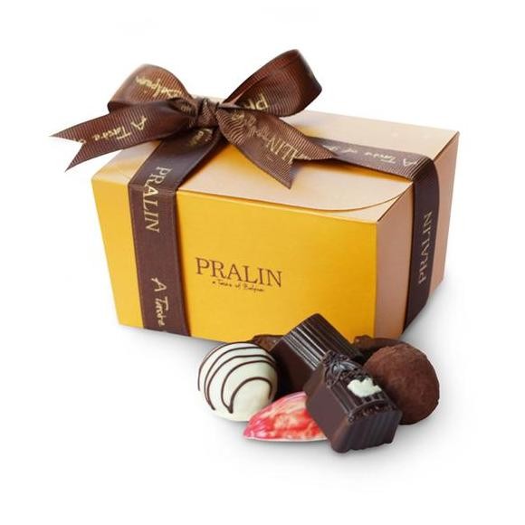 

Cokelat Belgian Pralines Ballotin 170G| Chocolate Monggo| Coklat 14Pcs