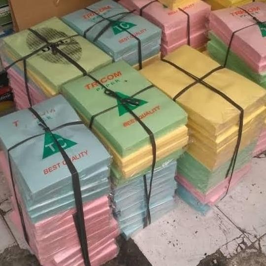 

baru KERTAS WARNA TRICOM PAPER A4 70 GRM BEST QUALITY