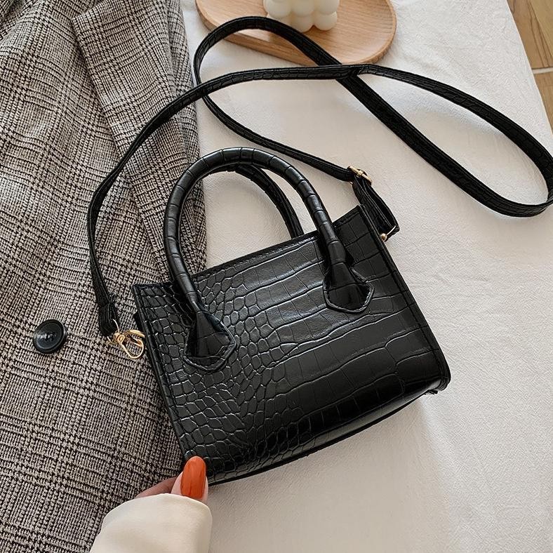 Promo Sling Bag Marvin / Tas Selempang Wanita / Tas Wanita Pretty Croco Bag