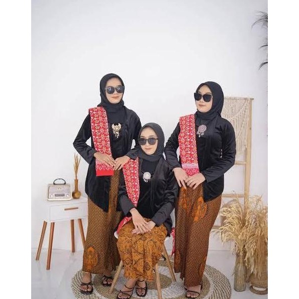 Kebaya Beludru Lengan Panjang Murah Adem Bahan Melar Ukuran S M L Xl Xxl Kebaya Kutu Baru Bludru Pol