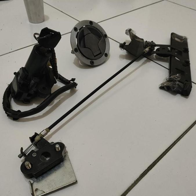 Kunci set Ninja 250 R Karbu original copotan