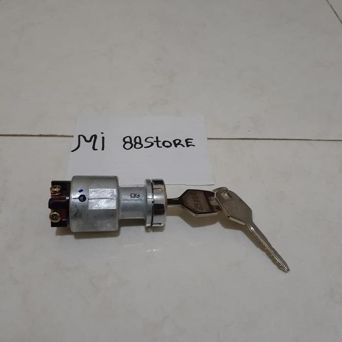 

Terlaris Kunci Kontak Starter Universal 4Pin Mesin,Genset,Mobil Dll...