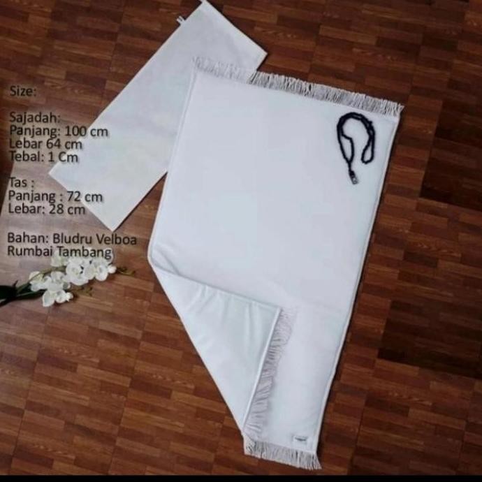 SAJADAH PUTIH TEBAL PREMIUM Sajadah ini putih polos tanpa gambar apa