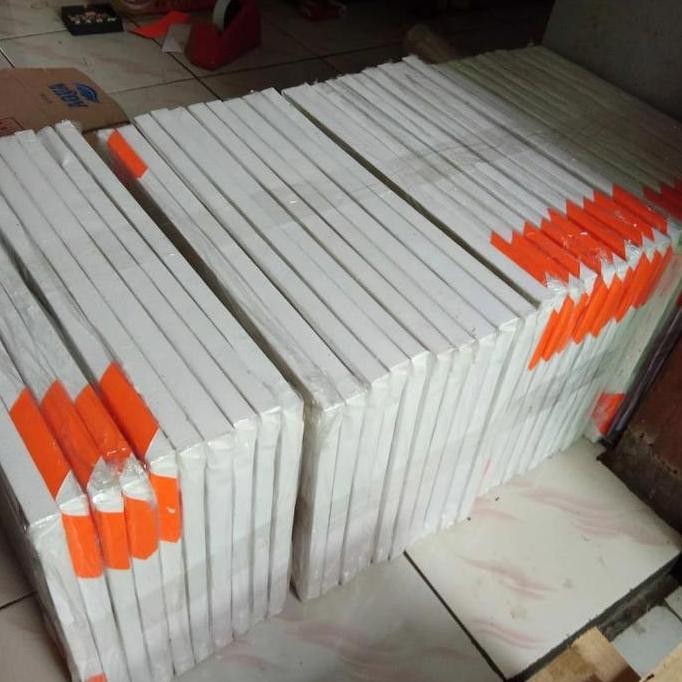 

ready kanvas lukis 40cm x 50cm kanvas premium
