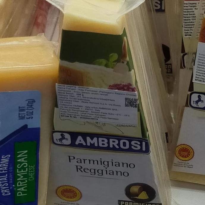 

Grosir Ambrosi Parmigiano Reggiano Cheese 200Gr