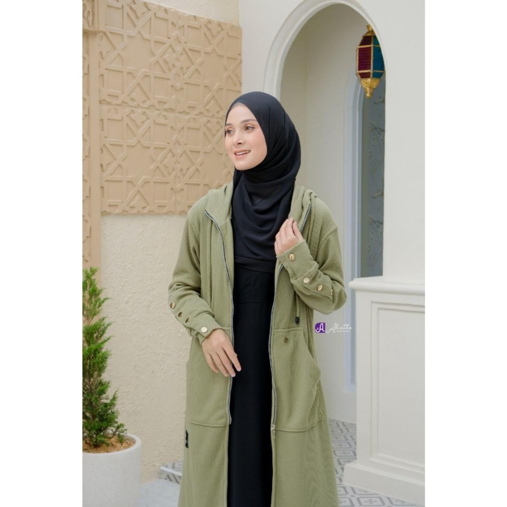 Azizah Jaket by Alietha | Long outer jaket muslimah | Jaket wanita panjang AST