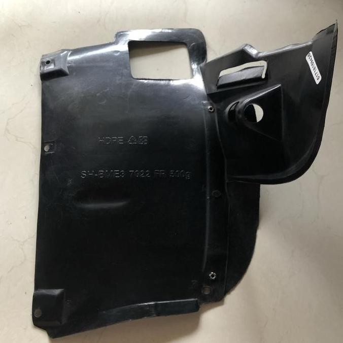 Inner Fender Depan Kecil Sirip Hiu BMW E39