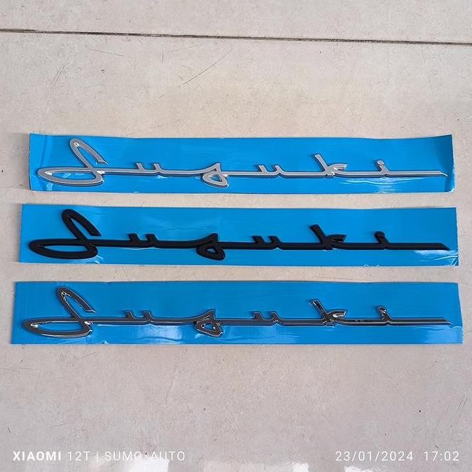 SATU BIJI EMBLEM LATIN SUZUKI EMBLEM GRILL JIMNY JB74 TEMPEL