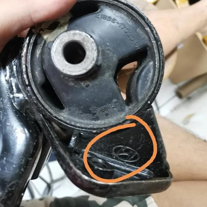 . Engine mounting kiri hyundai matrix