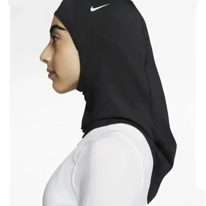 Sale Hijab Nk Hitam + Putih