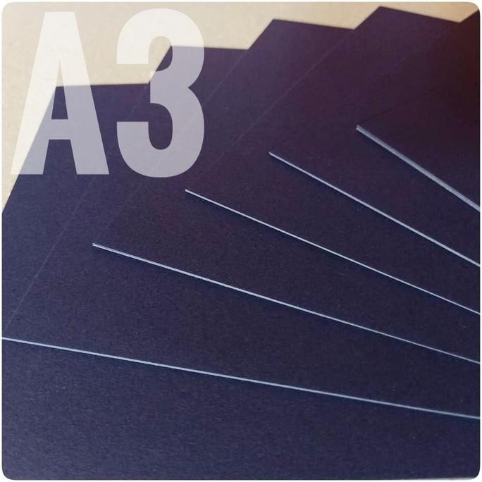 

BEBAS ONGKIR - Kertas Karton Hitam / Aster Black 190 Gsm Uk A3 / 29.7 cm X 42 cm ( isi 50 Lembar )