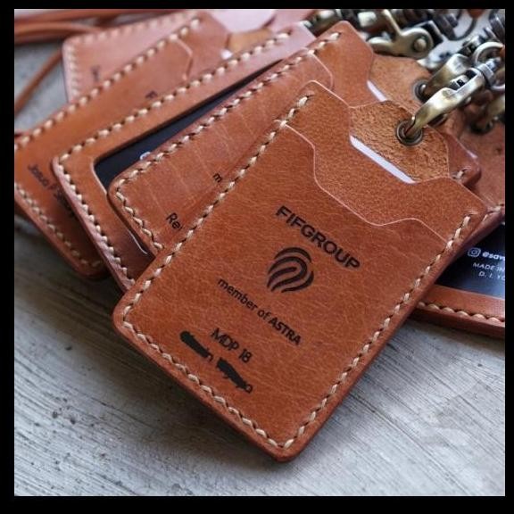 

Terlaris Id Card / Name Tag Holder / Dompet Id Card Kulit - Custom Nama Good Quality