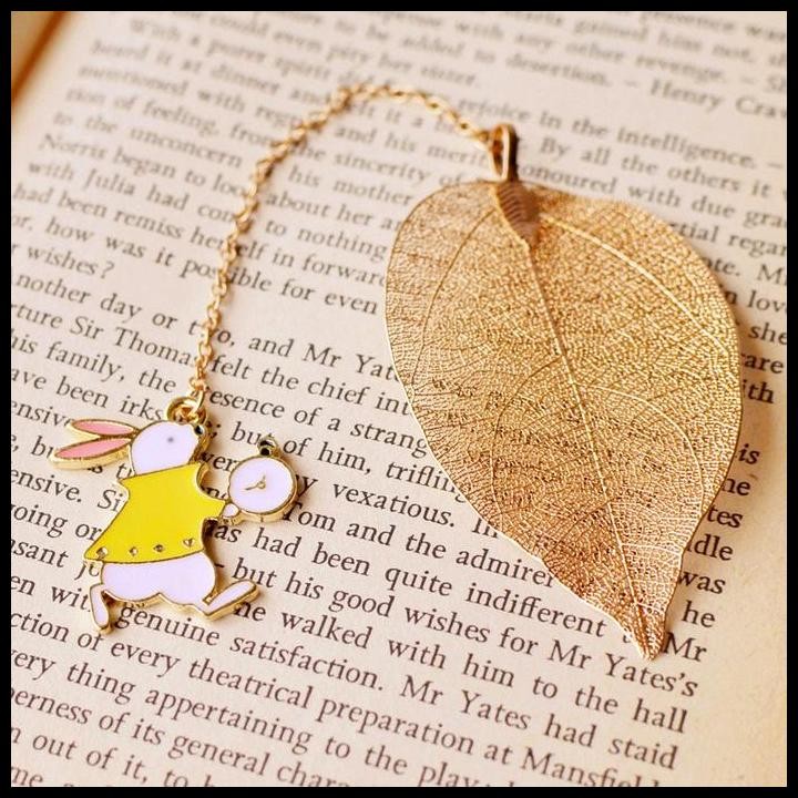 

Terlaris Pembatas Buku Bentuk Daun Emas Good Quality