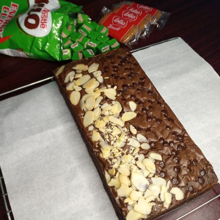 

Cod ( Only Instant ) Brownies Shiny Crust/Fudgy Brownies/Brownies Terenak Size 20X10 Ad-3
