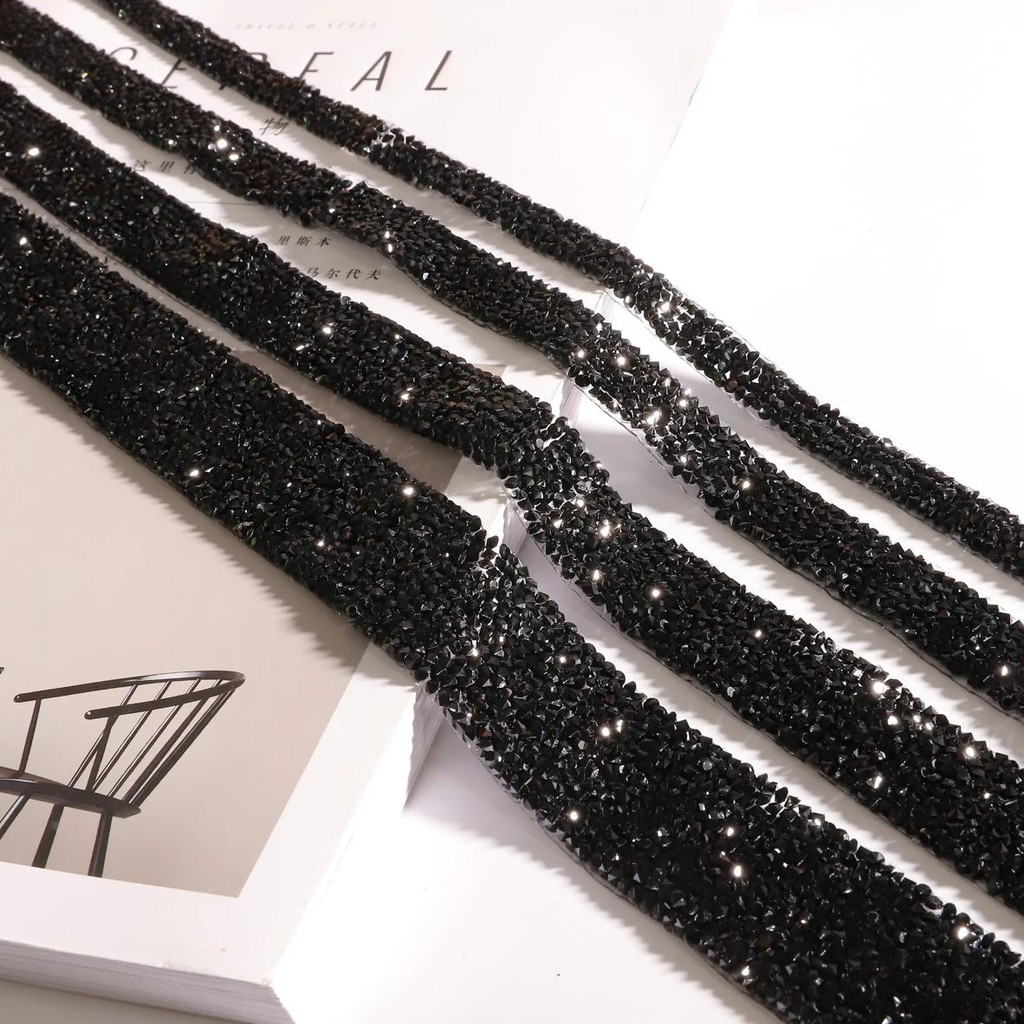 

1 Yard 1/1.5/2/3Cm Iron On Rhinestone Ribbon Hot Fix Rhinestones Applique Motifs Glitter Patches Crystal Trim For Dress Shoes