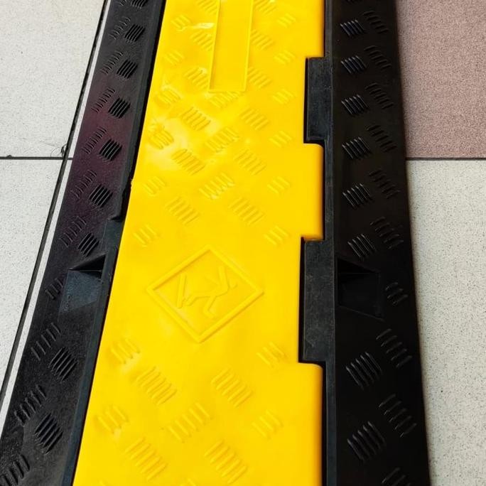 Cable Protector 3 Line Co