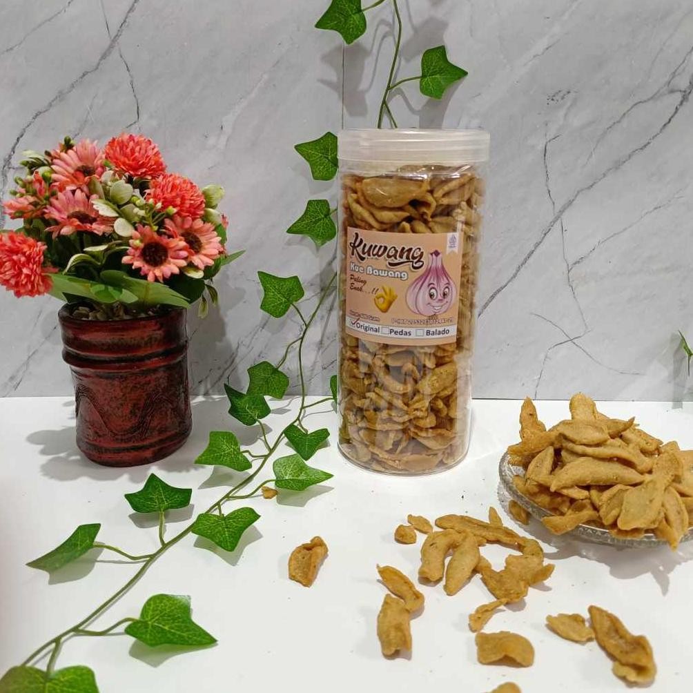 

Kue Bawang Renyah Original 500Gram Bikin Nagih / Sistik/ Stik Bawang / Keripik Bawang -Q Dulur