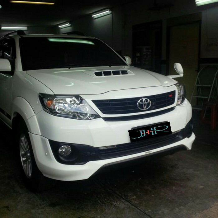 Ready Bodykit Toyota Grand Fortuner VNT bodykit fortuner trd