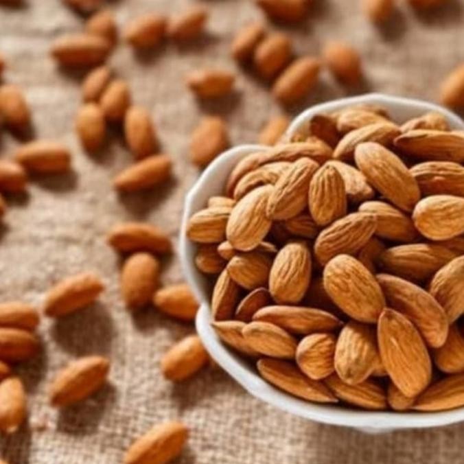 

kacang almond kupas premium 250gram termurah