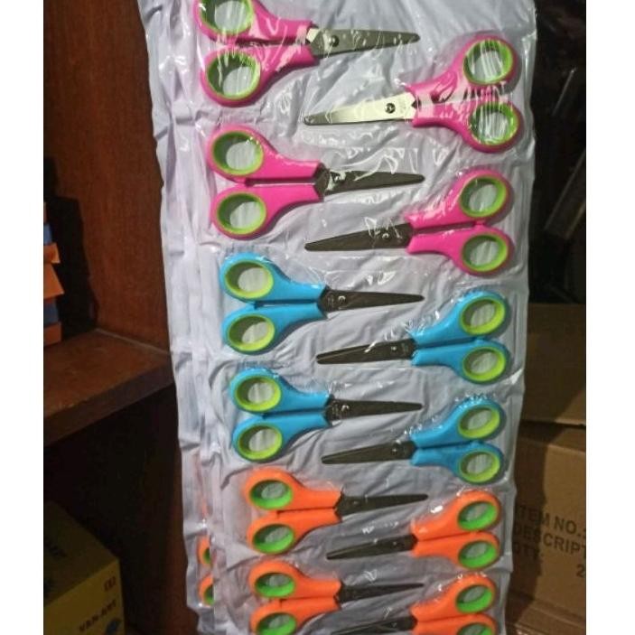 

Viral 12 Pcs Gunting Kecil Renteng Berwarna Warni