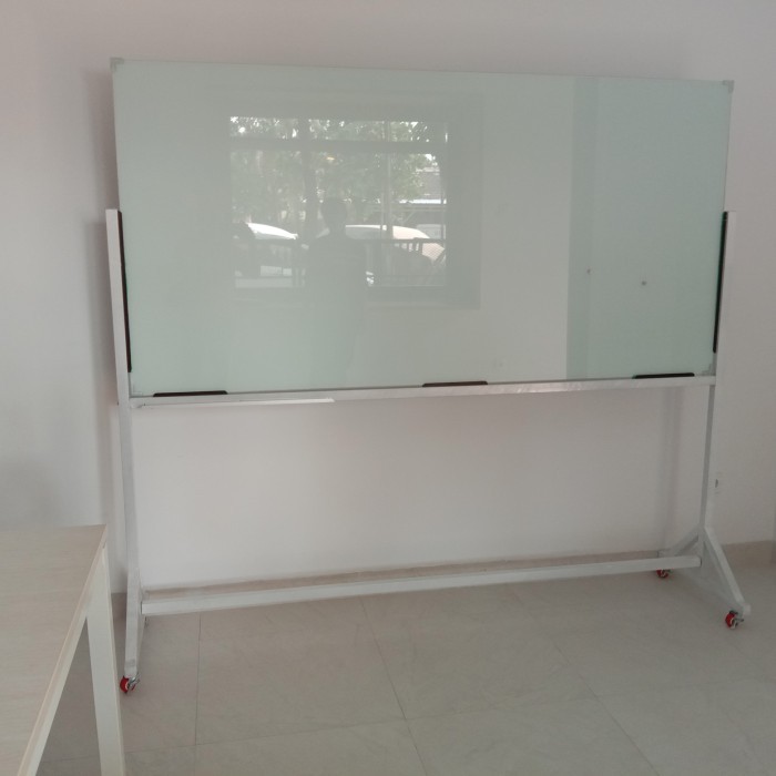 

TERBARU! glassboard standing 120x180
