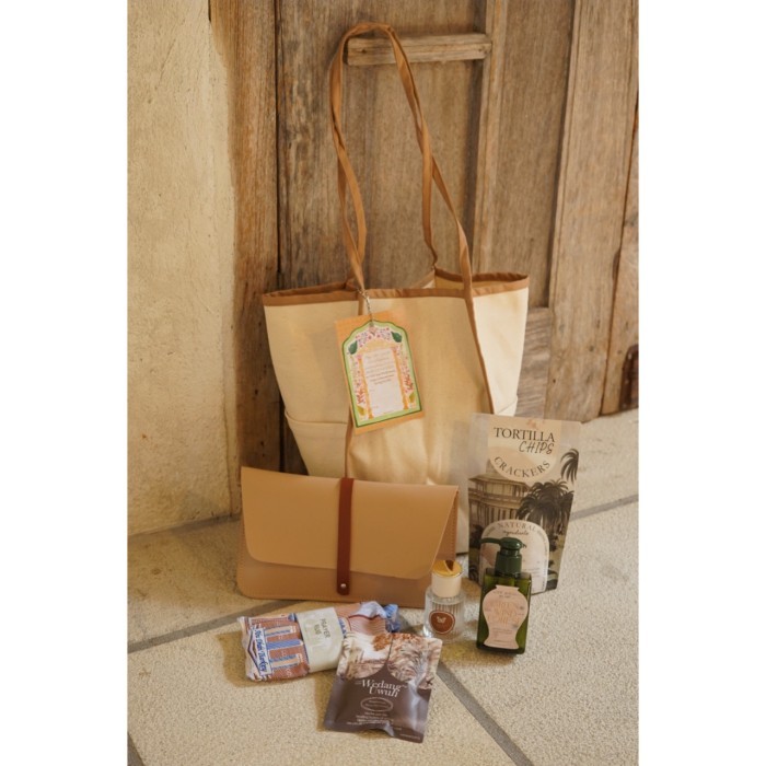 

Batur - Hampers Eid Mubarak/Parcel Lebaran/Hampers Lebaran/Idul Fitri Terlaris