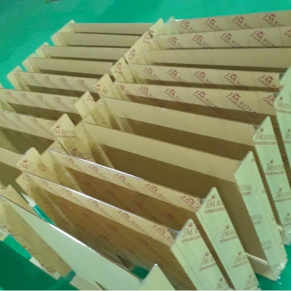 AKRILIK PENYEKAT /PEMBATAS MEJA KANTOR/KASIR (60CMX60CM)