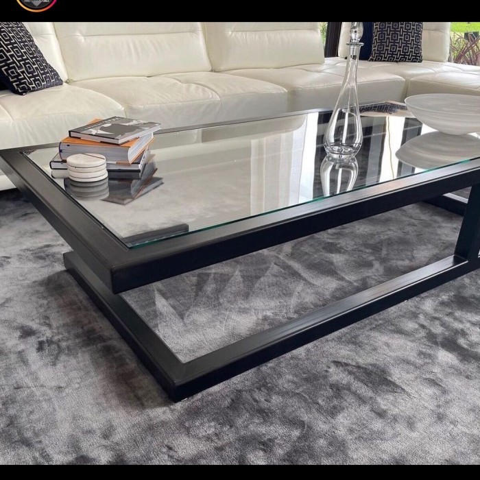 Meja Ruang Tamu Kaca