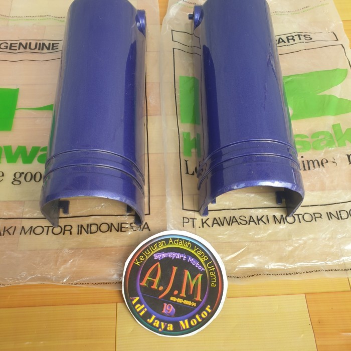Kupingan Tutup Spakbor Depan Kawasaki Kaze R Ungu Original Termurah Langka