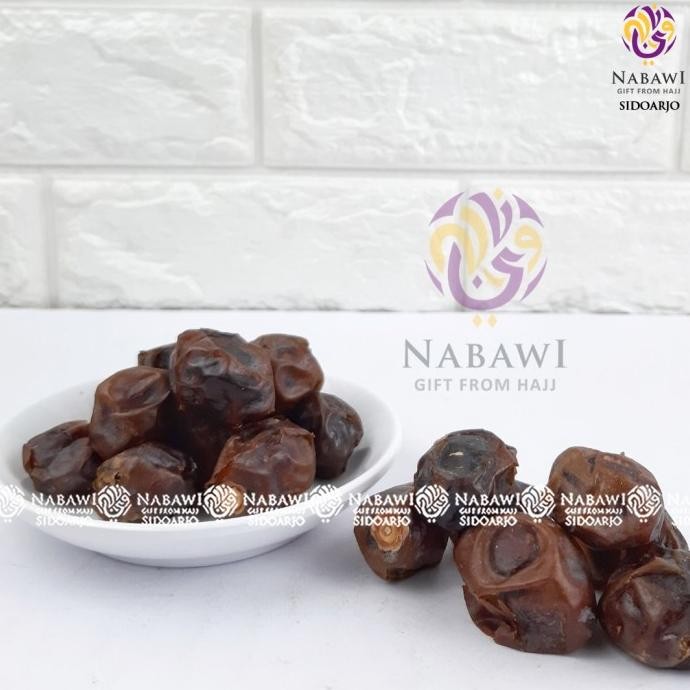 

KURMA LULU 1KG