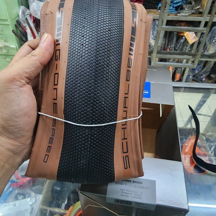 Tire G one 27.5 x 2.00 merk schwalbe G One speed RaceGuard Tubeless Easy tan wall 650bx50 TLE