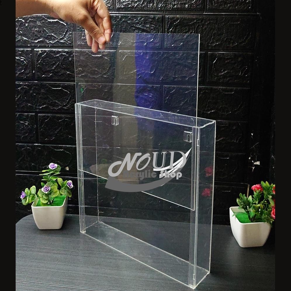 

TERLARIS Box akrilik Sliding Mahar 30x30x6 / Frame Mahar Akrilik sr-32