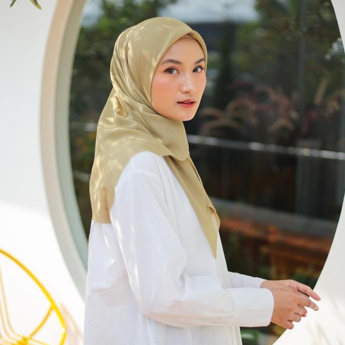 Miliki Texla Scarf - Kerudung Segi Empat Polos Premium Kamala (2)