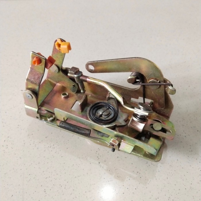 Door Lock T120 Kanan Door Lock Colt T120 Kanan Henyu MT-371043